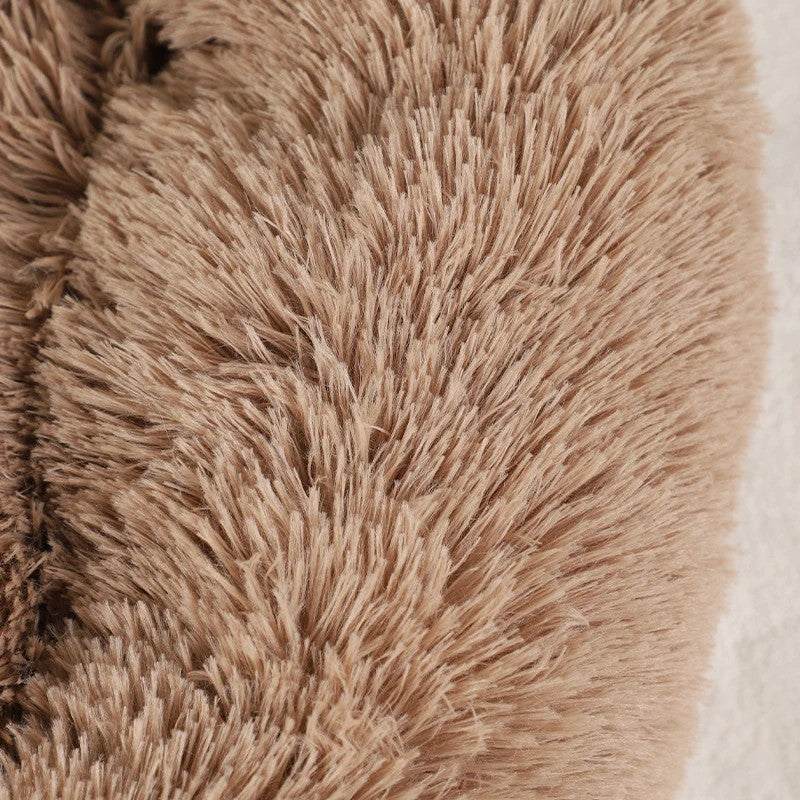 Cozy Paw Bed™ – Fluffy Comfort for Dogs & Cats