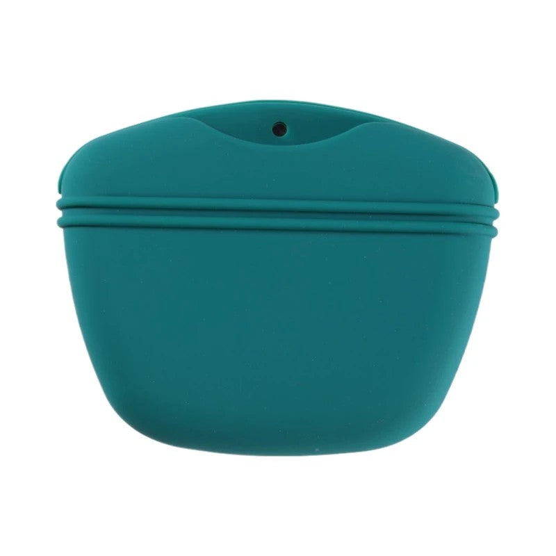 PawSnack™ – Portable Dog Treat & Training Bag